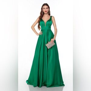 Elegant Green Evening Gown